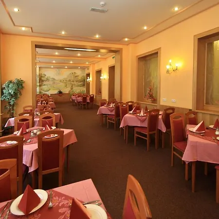 Hotel Vll - Lazensky Dum Kijev 3*